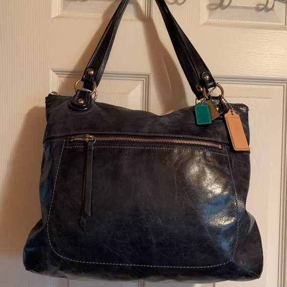 Coach ShoulderHandbag - Picture 4 of 7